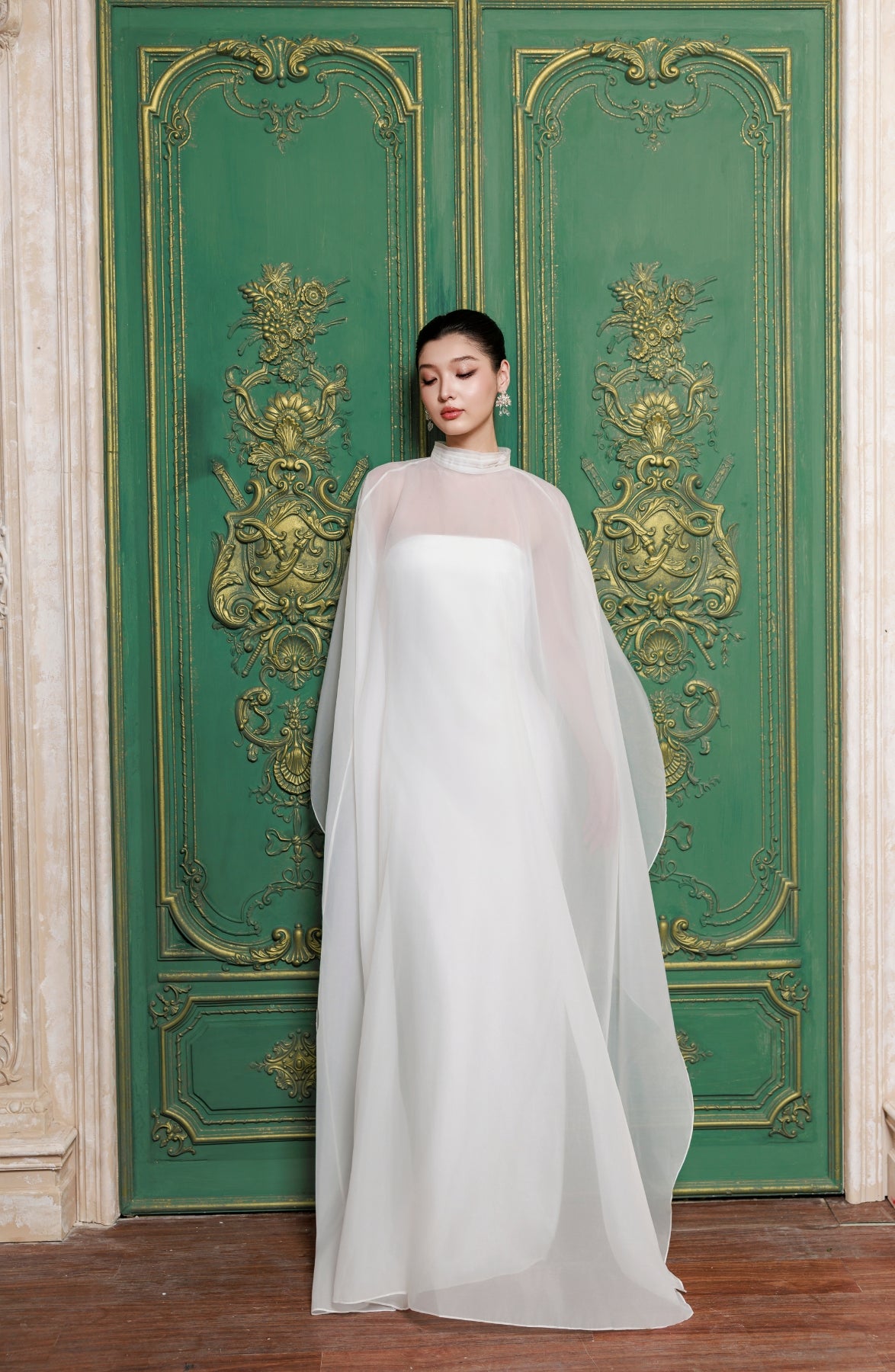 Sotto Voce in Ivory, view 18