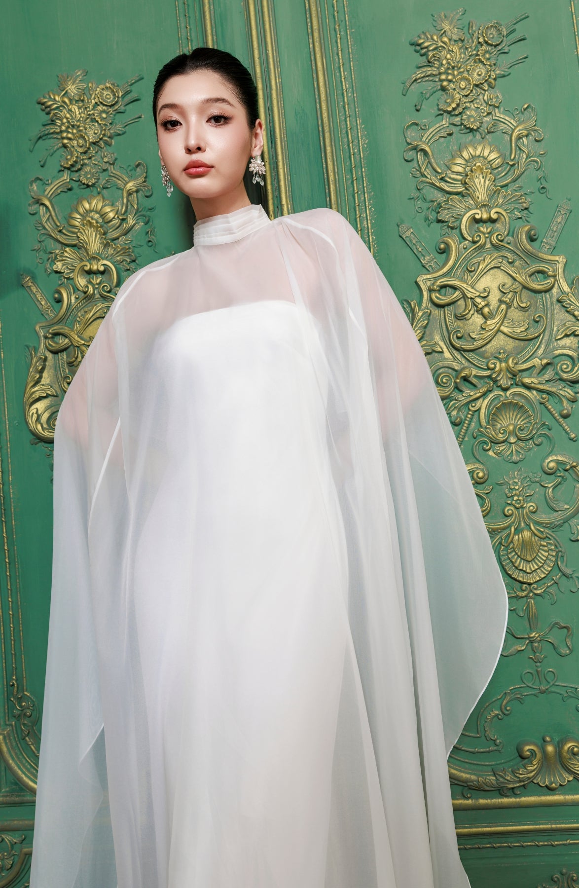 Sotto Voce in Ivory, view 21