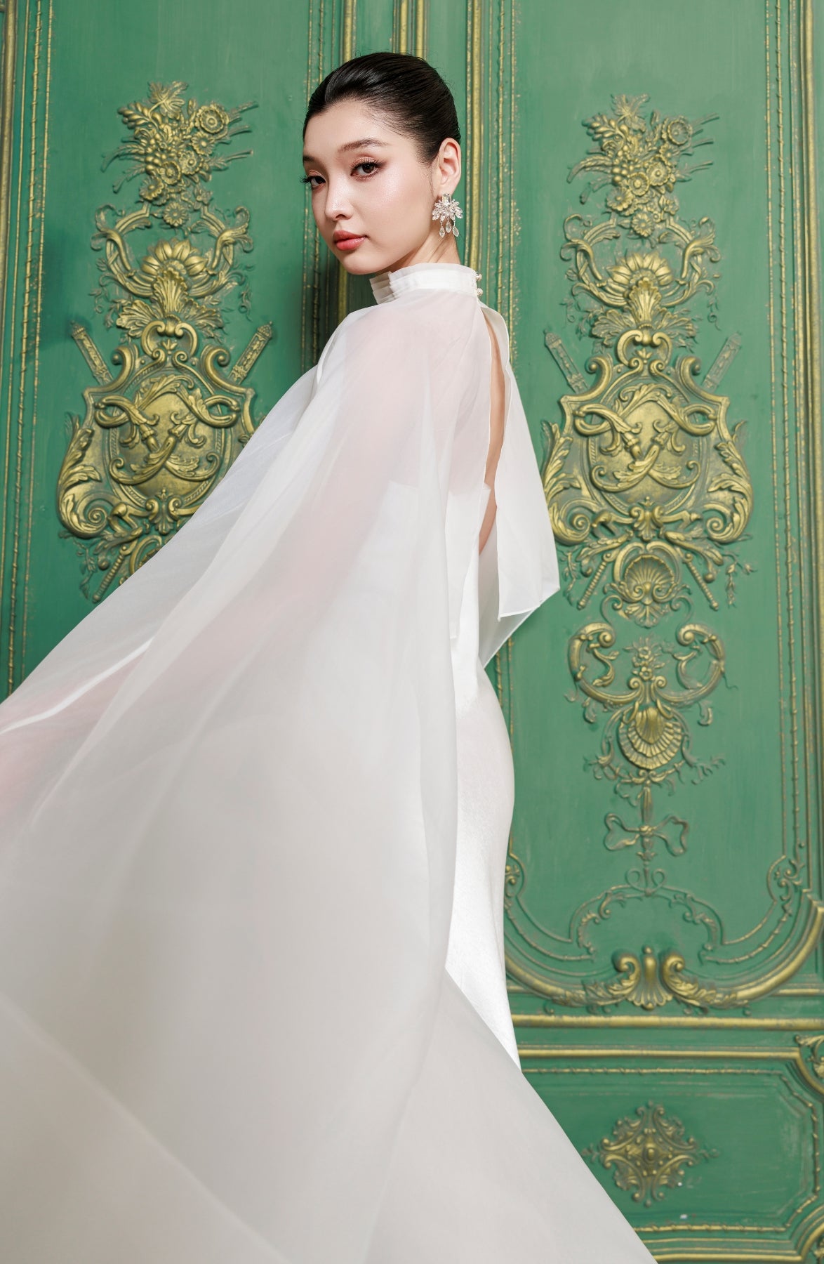 Sotto Voce in Ivory, view 23