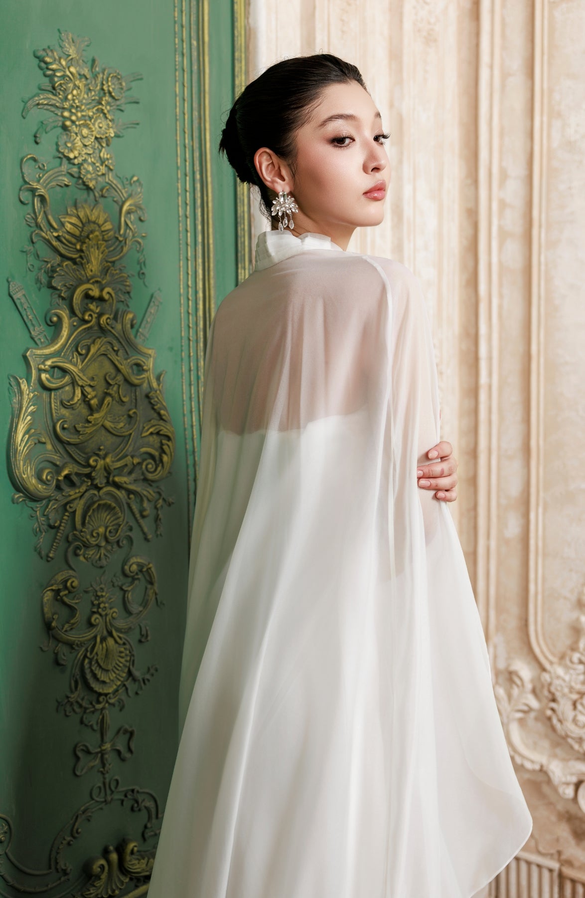 Sotto Voce in Ivory, view 11