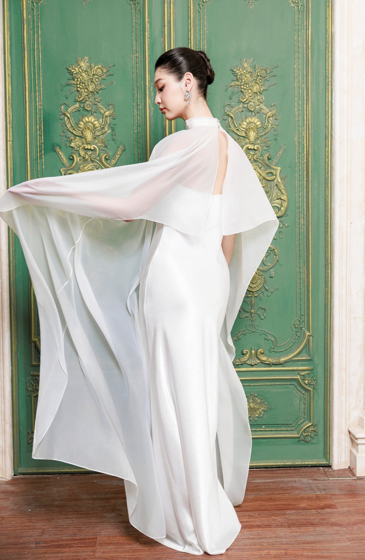 Sotto Voce in Ivory, view 2
