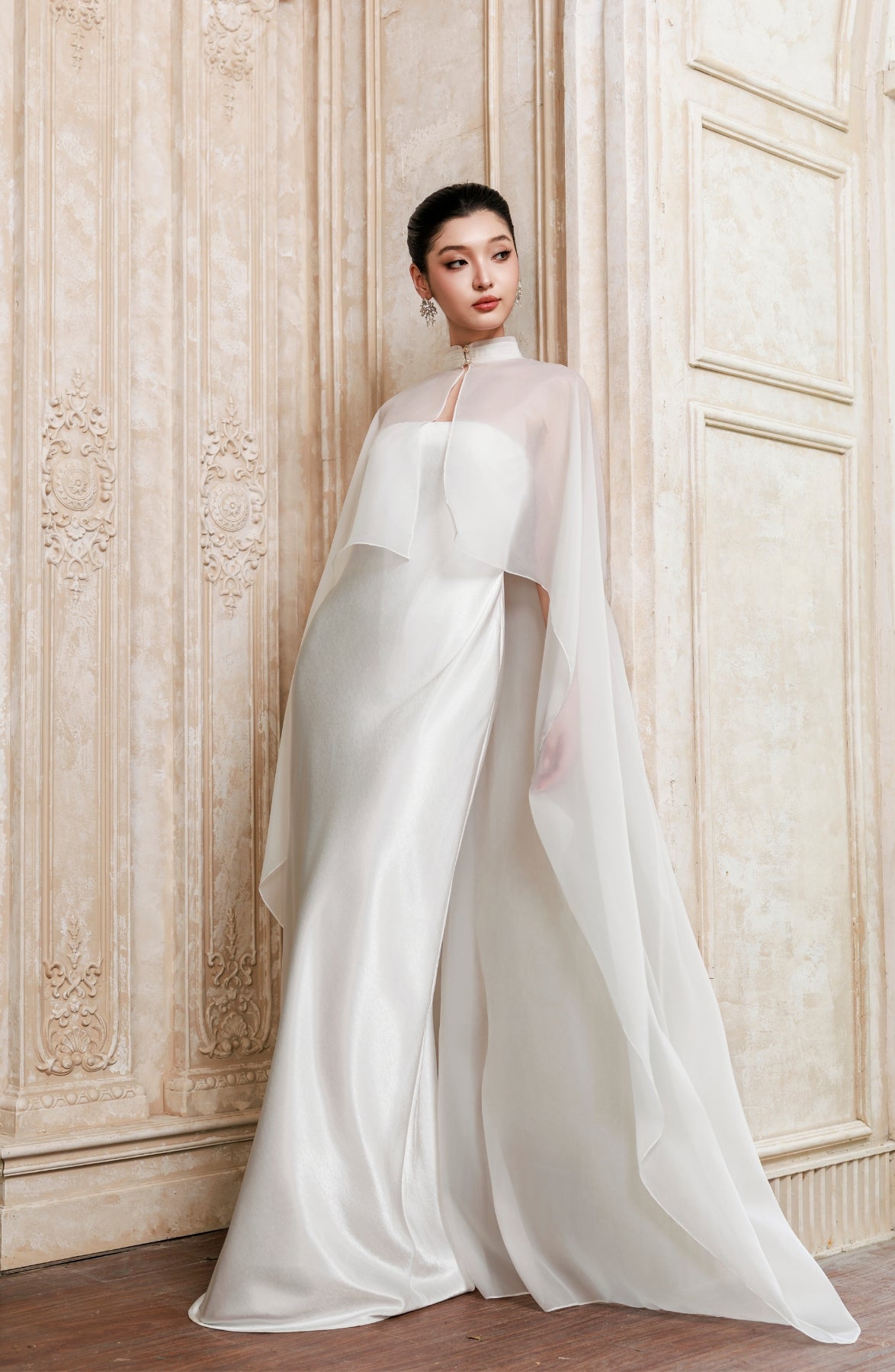 Sotto Voce in Ivory, view 5