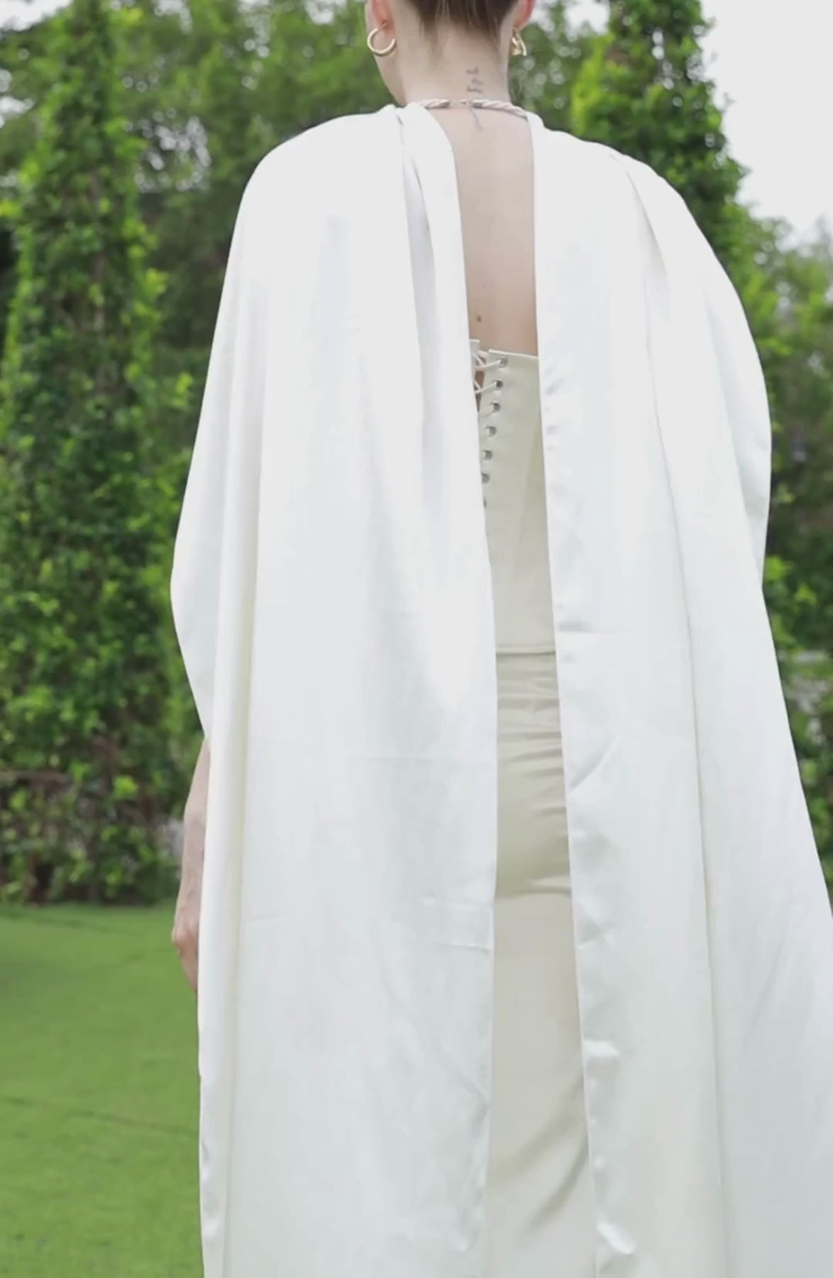 Sonata Corset Top and Column Skirt in Ivory, video 2